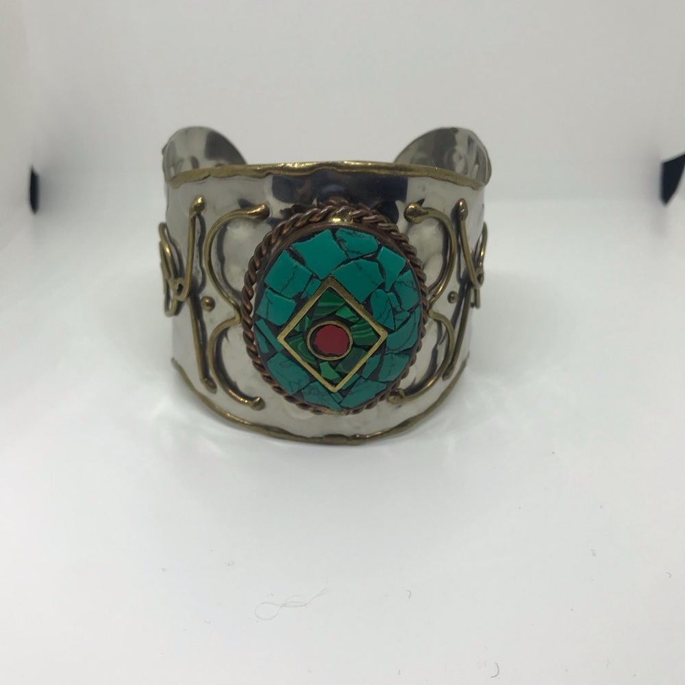 Cuff bracelet - Picture 2 of 2